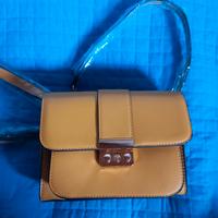 2 borse donna NUOVE mai usate,anche separatamente