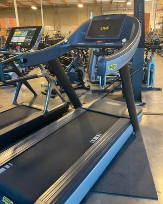 TECHNOGYM EXCITE RUN 1000 LIVE TAPIS ROULANT