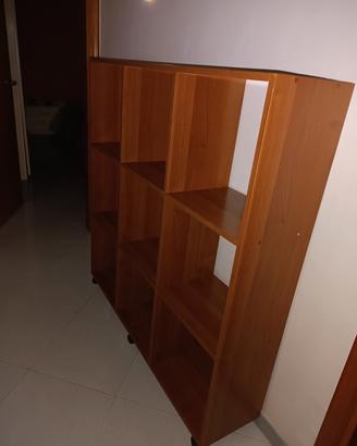 grande libreria in legno