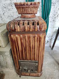 Stufa a legna in maiolica La Prealpina