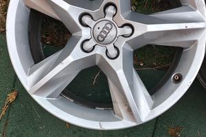 4 cerchi Lega da 18"  AUDI Q5