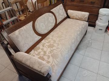 Divano modello "Ottomana"