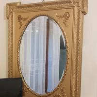 specchio antico molto particolare