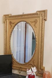 specchio antico molto particolare