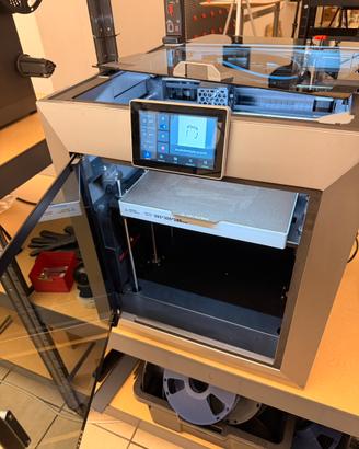 Stampante 3D per materiali tecnici Qidi Plus4
