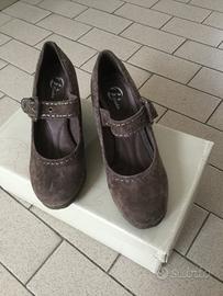 Scarpe con zeppa NUOVE Tg.38