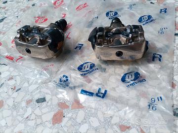 Pedali a sgancio rapido per bicicletta.