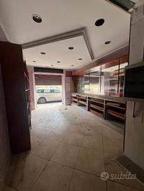 Locale zona Cantiere navale/Acquasanta