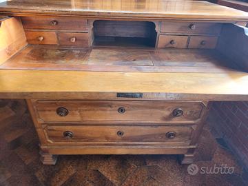 Scrittoio con ribaltina