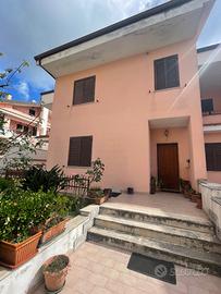 Villetta quadrifamiliare