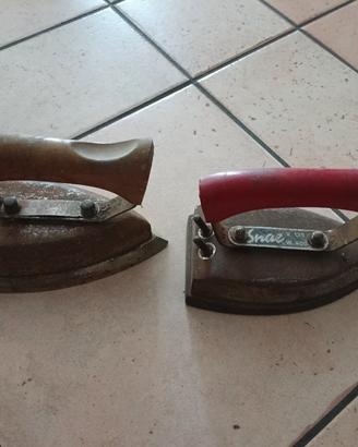 Coppia di ferri da stiro vintage