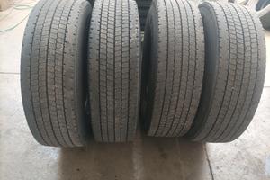 gomme per camion 