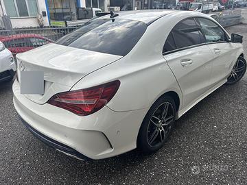MERCEDES CLA 220 AMG-LINE 4Matic