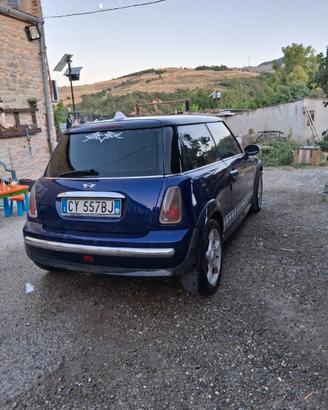 MINI Mini Cooper A.E. - 2005