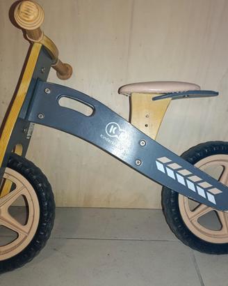 Bicicletta dell'equilibrio, senza pedali
