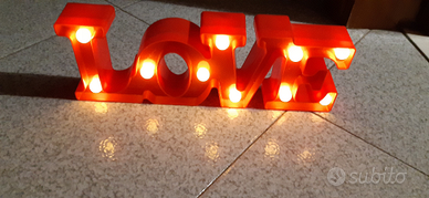 Lampada led scritta love
