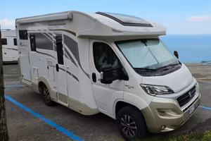 Camper semintegrale Ci Magis 94 xt
