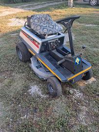 trattorino rasaerba 