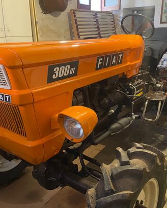 Trattore Fiat 300 dt 4x4