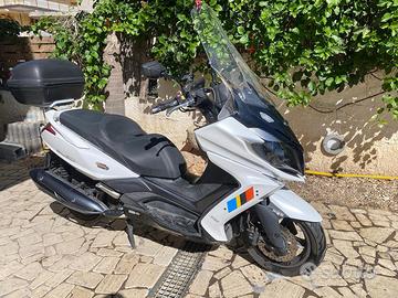 Scooter Kymco Downtown i350