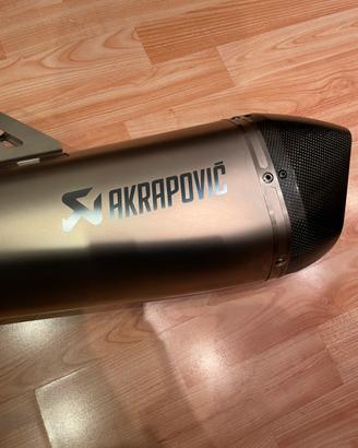 Akrapovic Slip-On