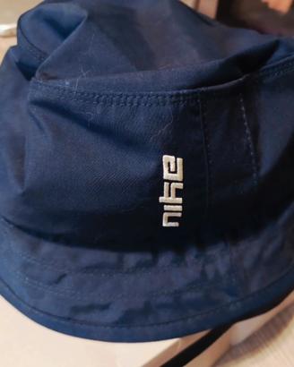 Cappellino Nike nuivo  impermeabile con etichetta 