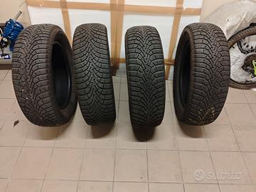 Pneumatici Invernali Goodyear Ultragrip 205/60 R16