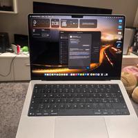 Macbook pro m5 14, 16gb 512