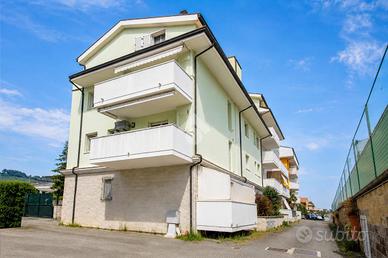 3 LOCALI A TORTORETO
