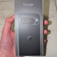 Pixel 10 pro  black 256 + Samsung 6 classic