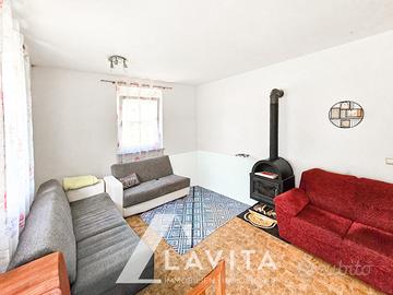 Bilocale con balcone a Lasa