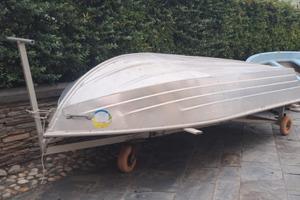 Barca Tipo Canadian e Motore 5Cv