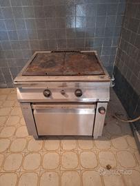 Piastra con forno abbinato a gas TRIPLEX