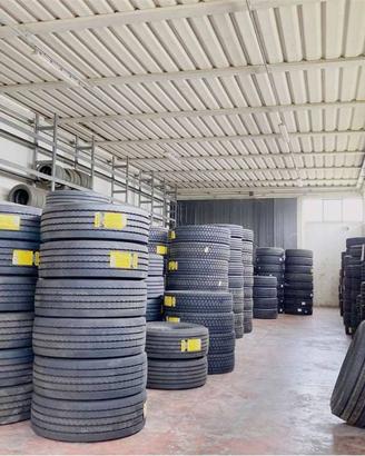 Immobile di 520 m² con 4 locali a Capannori