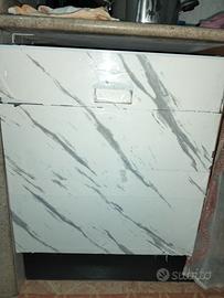 Lavastoviglie Indesit