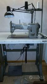 Macchina da cucire professionale Necchi