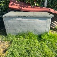 Cassapanca , legna , tettoia