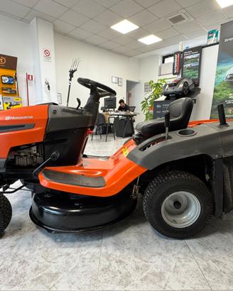 Trattorino Rasaerba HUSQVARNA CTH 126