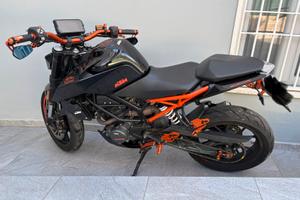 Ktm duke 125