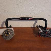 Manubrio da corsa e Pacco Pignoni 11 V