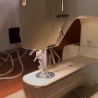 Macchina da cucire bernina 707