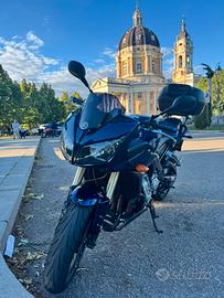 Fazer per moto Sportva