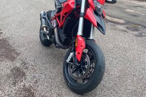 Hypermotard 821 2013 A2