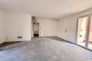 Appartamento di 141 m² con 5 locali e box auto a P
