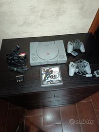 PlayStation 1. con 2 controller gioco 