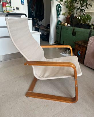 Poltrona Relax a sbalzo in legno curvato e tessuto
