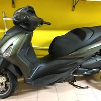 Piaggio Beverly 300 - 2024