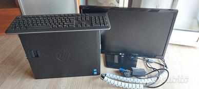 Computer monitor e tastiera