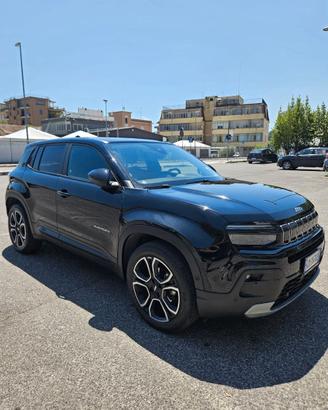Jeep Avenger 1.2 benzina Summit (top di gamma)