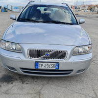 Volvo v 70 D5 AWD 2004